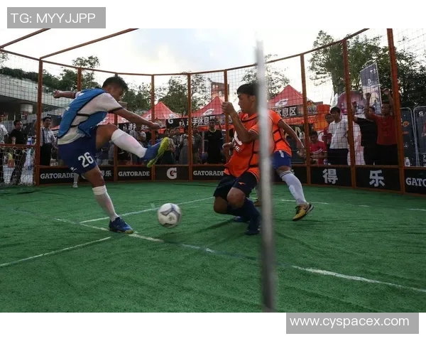 高性能球星足球短袜助力运动表现提升舒适性与支持性兼备